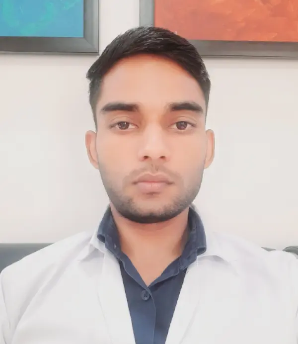 Dr. आकाश वर्मा, फ़िज़ियोथेरेपिस्ट