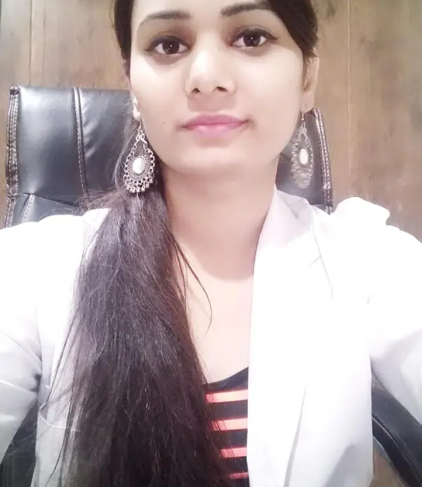 Dr. निताशा वर्मा, फ़िज़ियोथेरेपिस्ट