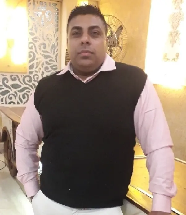 Dr. सिद्धार्थ शर्मा, फ़िज़ियोथेरेपिस्ट · BPT