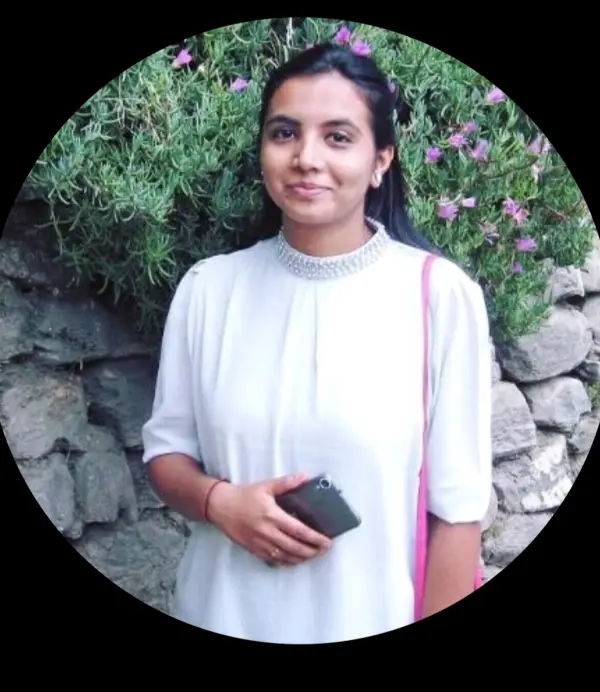 Dr. Tanvee Pathak, Physiotherapist · BPT (The Year)