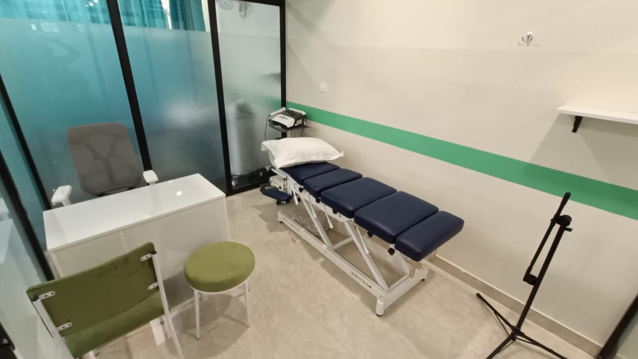 cb physiotherapy greater kailash