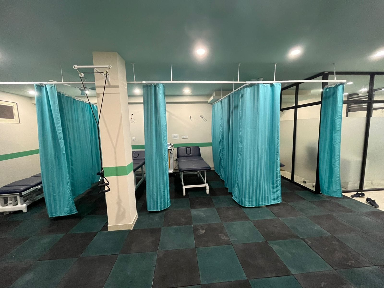 cb physiotherapy greater kailash
