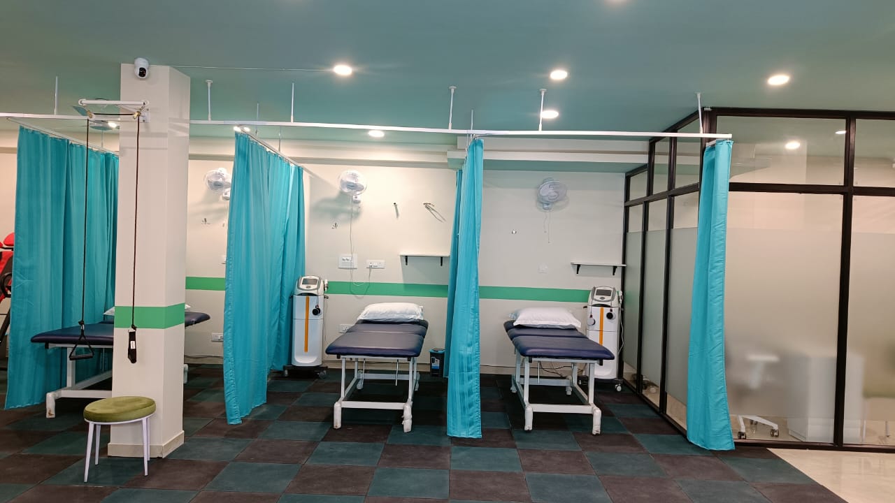 cb physiotherapy greater kailash